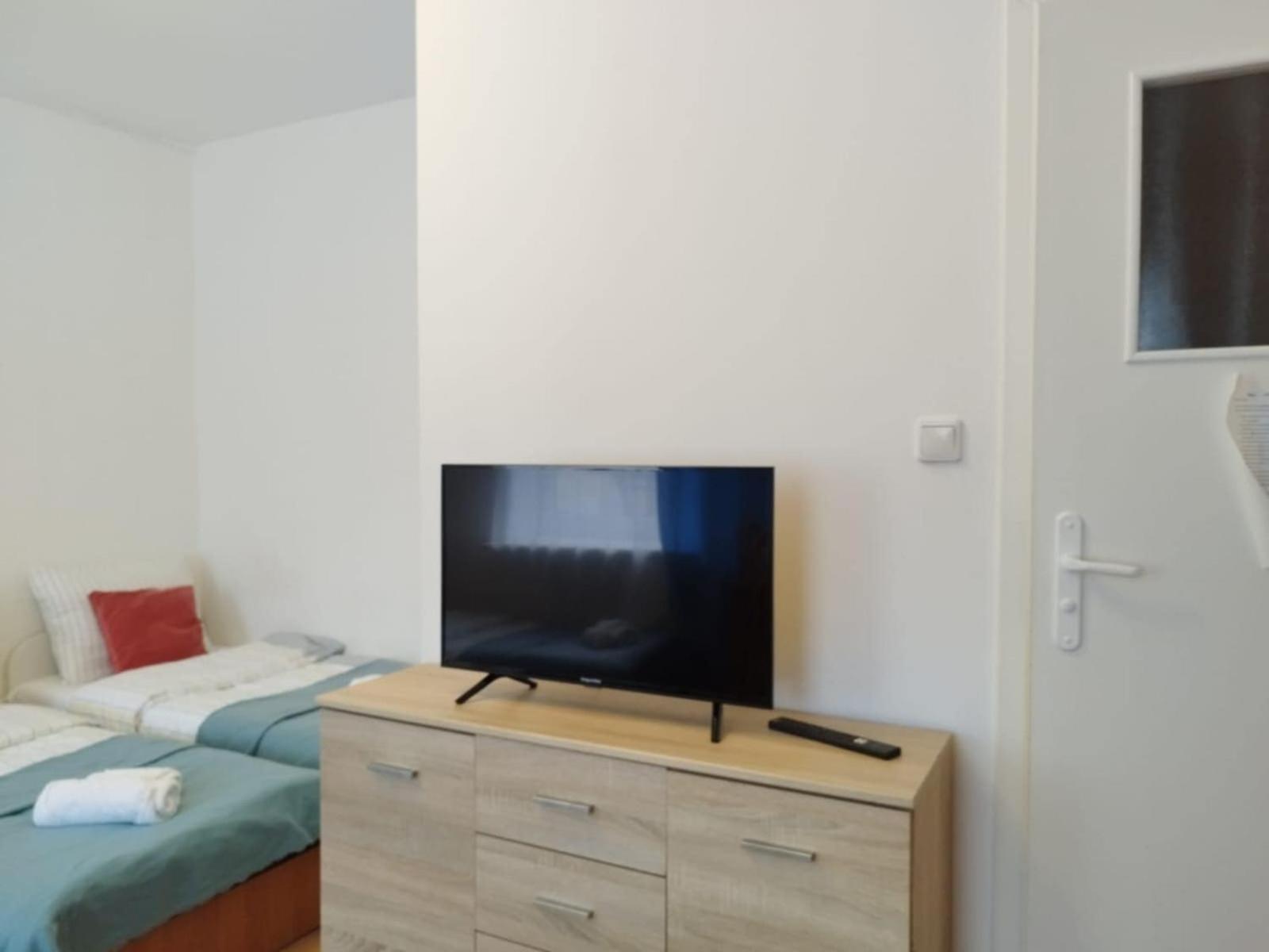 Dom Goscinny U Jacka Rewal Habitación foto